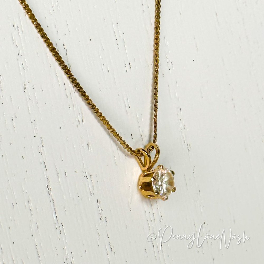 Vintage Gold Set Rhinestone Circle Solitaire Necklace - Picture 3 of 6